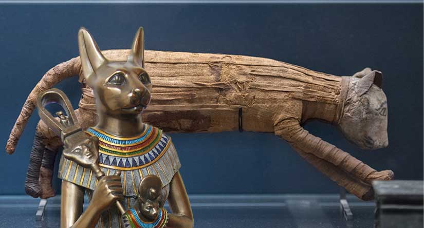 Музыка египта для кошек. Бастет Египет. Кошка Бастет Египет. Бастет в древнем Египте. Баст статуэтка древний Египет.