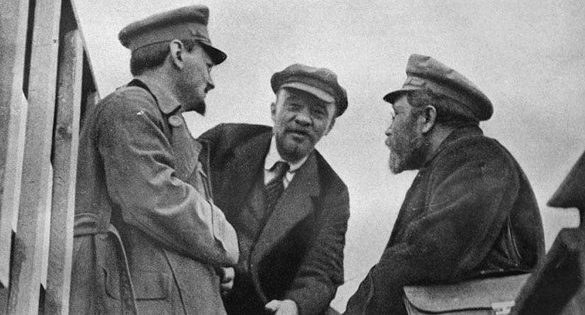 Тюрьма для «демона революции»
